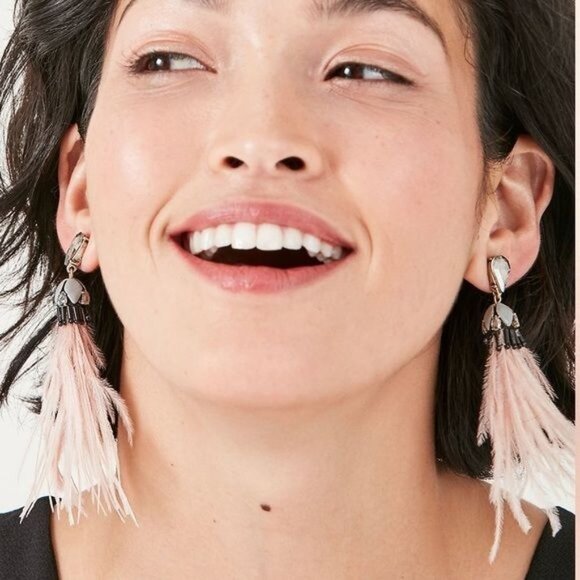 Stella & Dot Verona Pale Pink Ostrich Feather Earrings - Lightweight - Picture 2 of 7